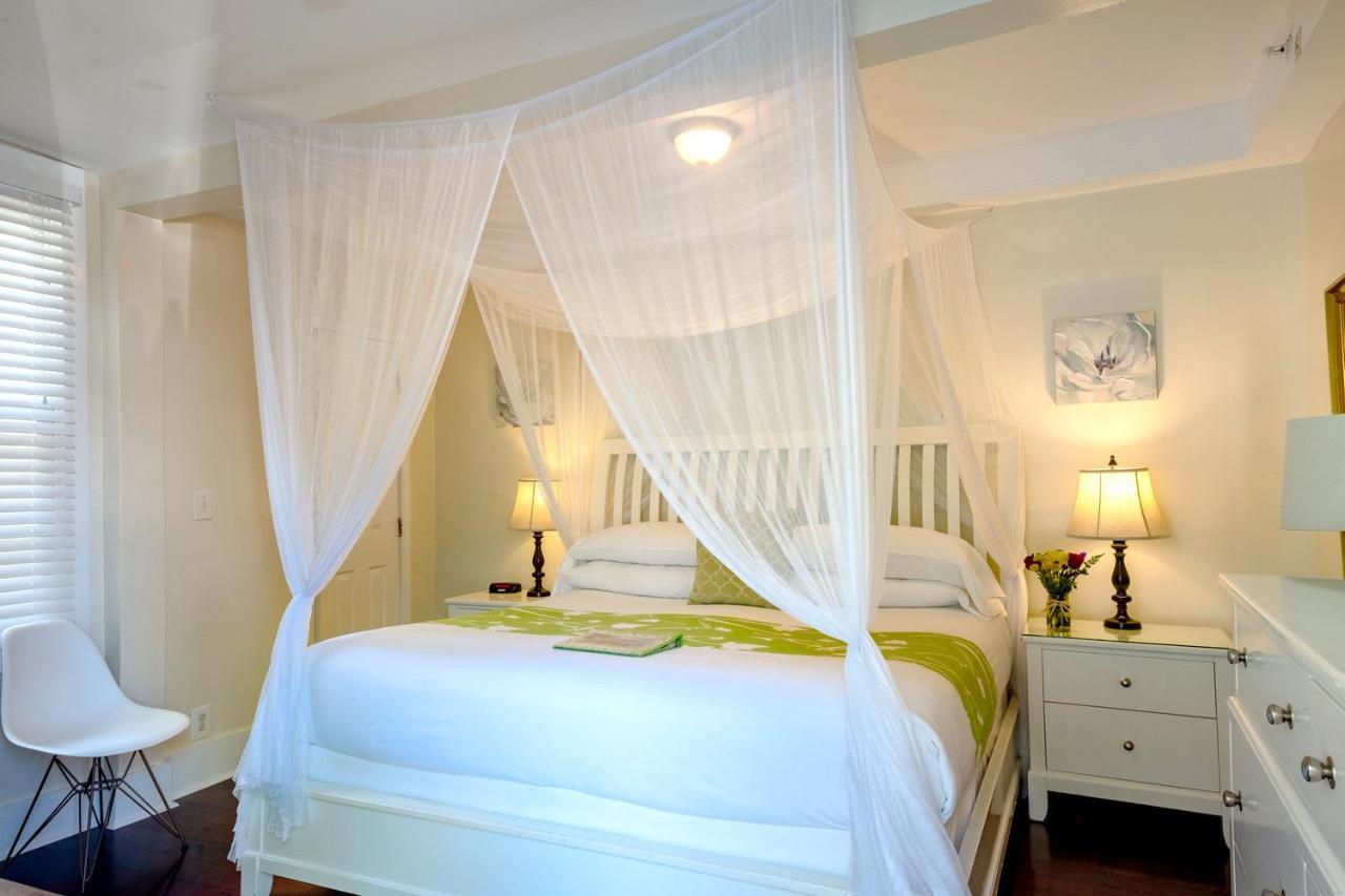 Duval Gardens Bed and Breakfast Key West Eksteriør billede